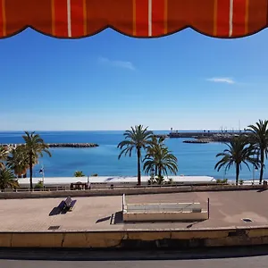 Menton, 2 Pièces Face à La Mer, 2 Minutes à Pied Du Centre-ville. Appartamento